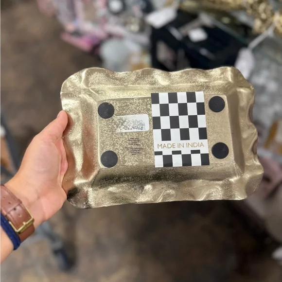 Black and White Checkered Tray - Picture 3 of 3